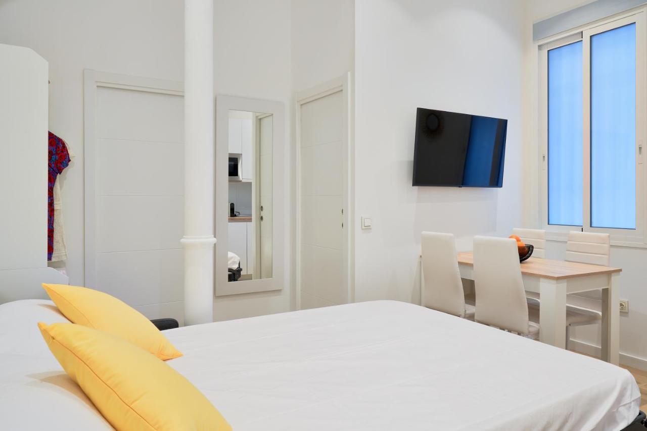 Апартаменты Apartamento Centro Historico Малага Экстерьер фото